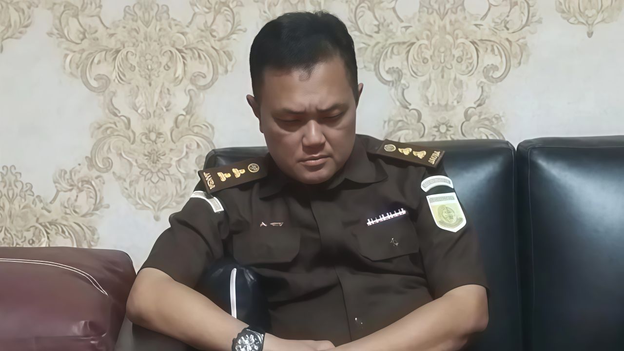 Ngaku Jadi Pejabat Kejagung, Bobby Ditangkap di Kantor Kejari OKI