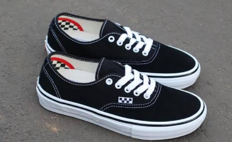 Sepatu Vans yang Wajib Dimiliki Gen Z: Trendy dan Kekinian