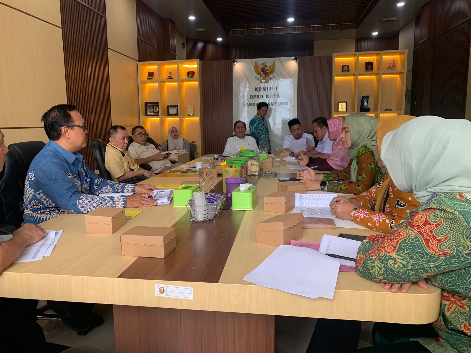 Bukan Sekadar PAD, DPRD Kota Bandar Lampung Sentil Reklame Tak Terawat 