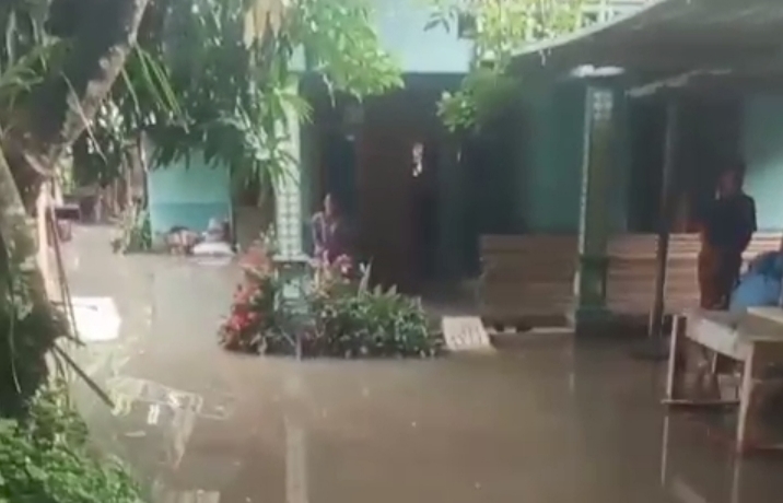 Banjir Sempat Rendam Permukiman di Sukajadi
