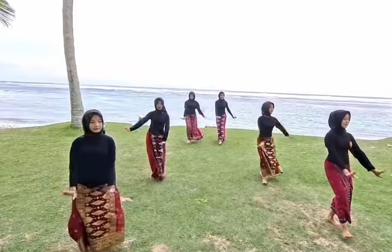 Tari Lembayung: Keindahan Senja yang Terwujud dalam Gerak Tari