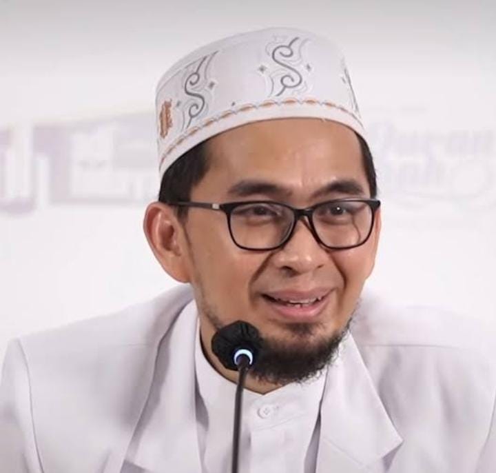 Ustadz Adi Hidayat : Baca Do'a Ini Sebelum Magrib, Pintu Rezeki akan Terbuka Lebar 