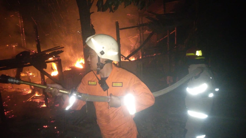 Kebakaran Kandang Ternak di Kedaton, 15 Kambing dan 2 Ayam Ludes Terbakar