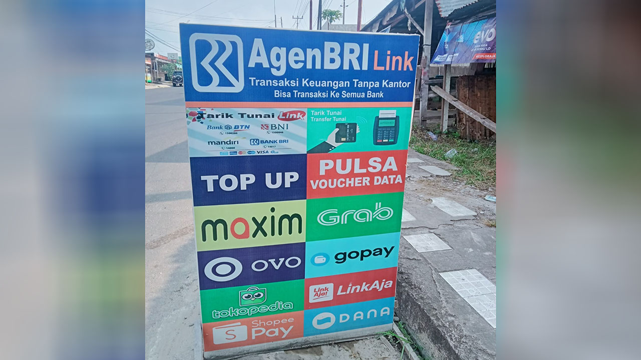 Kreatif dan Cuan Jalan Seiring: Kisah Sukses Agen BRILink di Bengkulu