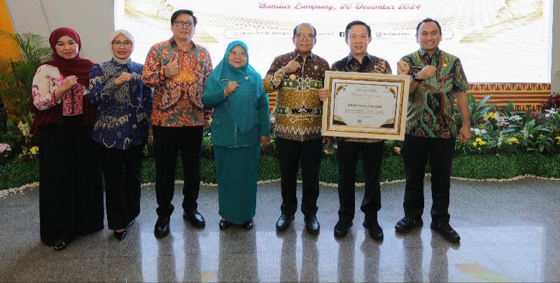 Pj Gubernur Samsudin Serahkan DIPA dan TKD Kepada Satker Kementerian, OPD Kabupaten/Kota se-Provinsi Lampung