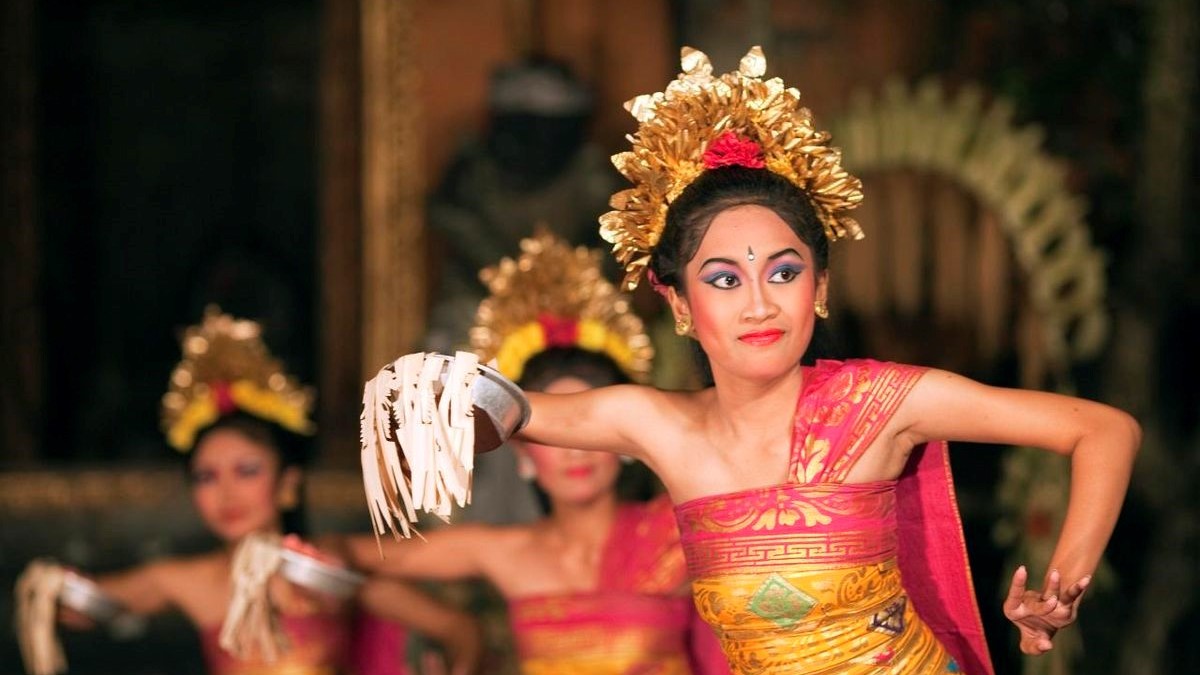 Tari Pendet: Simbol Penyambutan dari Pulau Dewata