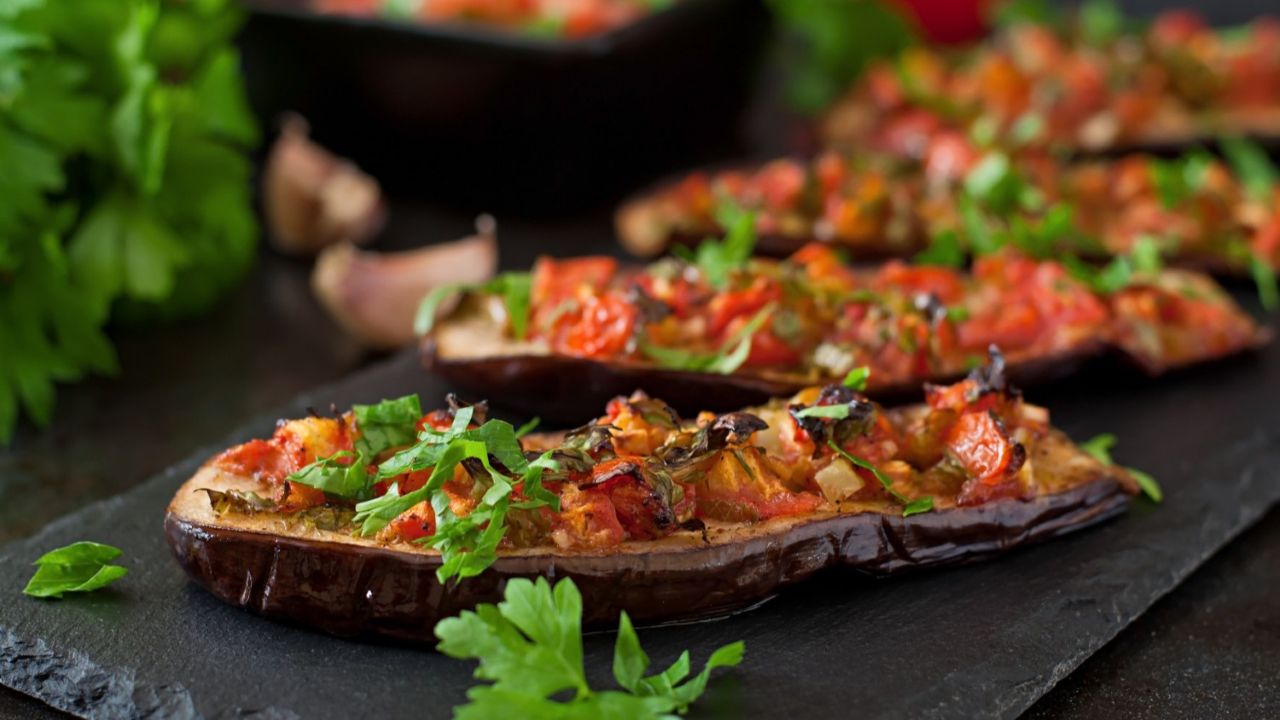 5 Teknik Memasak Terong yang Lebih Sehat dan Minim Minyak