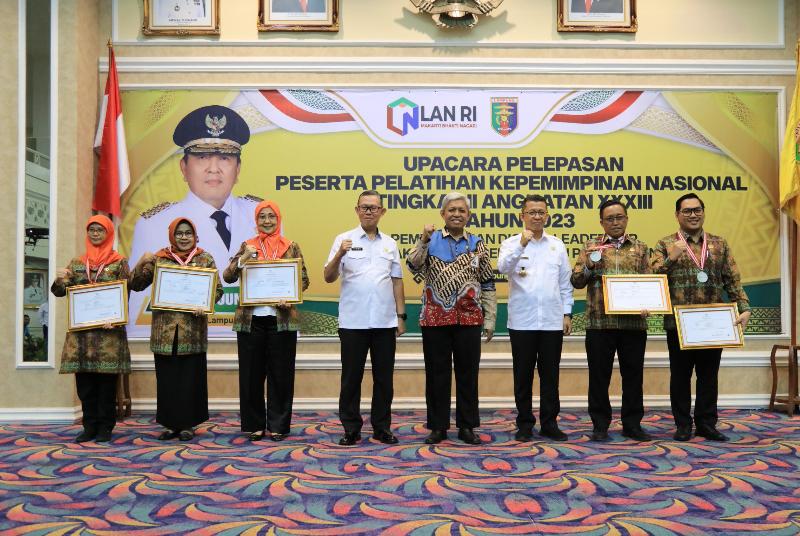 Sekdaprov Lampung Hadiri Penutupan Pelatihan Kepemimpinan Nasional Tingkat II Angkatan XXXIII Tahun 2023