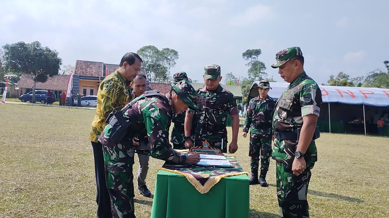 Kegiatan TMMD Ke-120 Kodim 0422 di Air Hitam Ditutup oleh Kasrem 043/Gatam