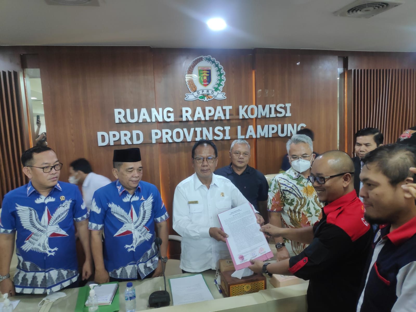 Ketua DPRD Mingrum Gumay Terima Audiensi Aksi Tolak Kenaikan BBM 