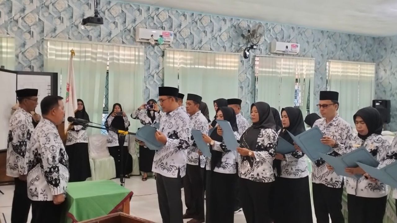 Haidir Resmi Pimpin PGRI Cabang Khusus SMA-SMK-SLB Lampung Utara