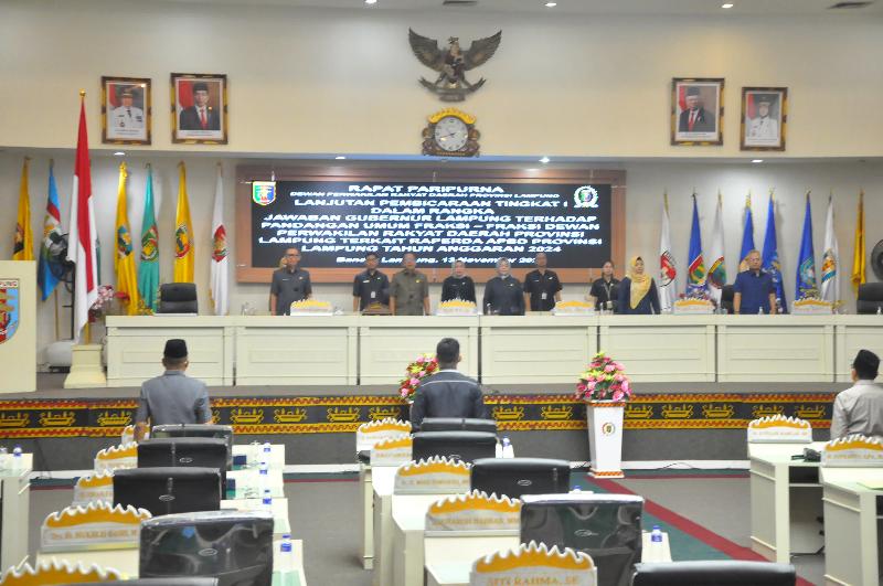 Gubernur Sampaikan Jawaban Pandangan Umum Fraksi-Fraksi DPRD Lampung Terhadap Raperda APBD 
