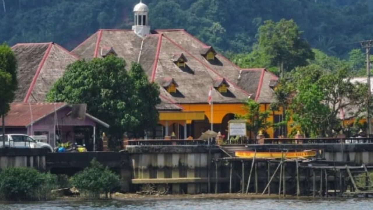 Museum Batiwakkal: Menyelami Sejarah Kesultanan Gunung Tabur di Berau