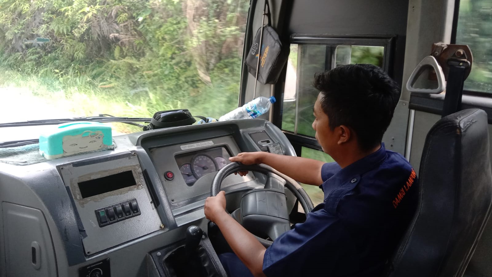 Sopir Damri Lintas Liwa-Kebun Tebu Ungkapkan Kendala Pengoperasian Mobil 