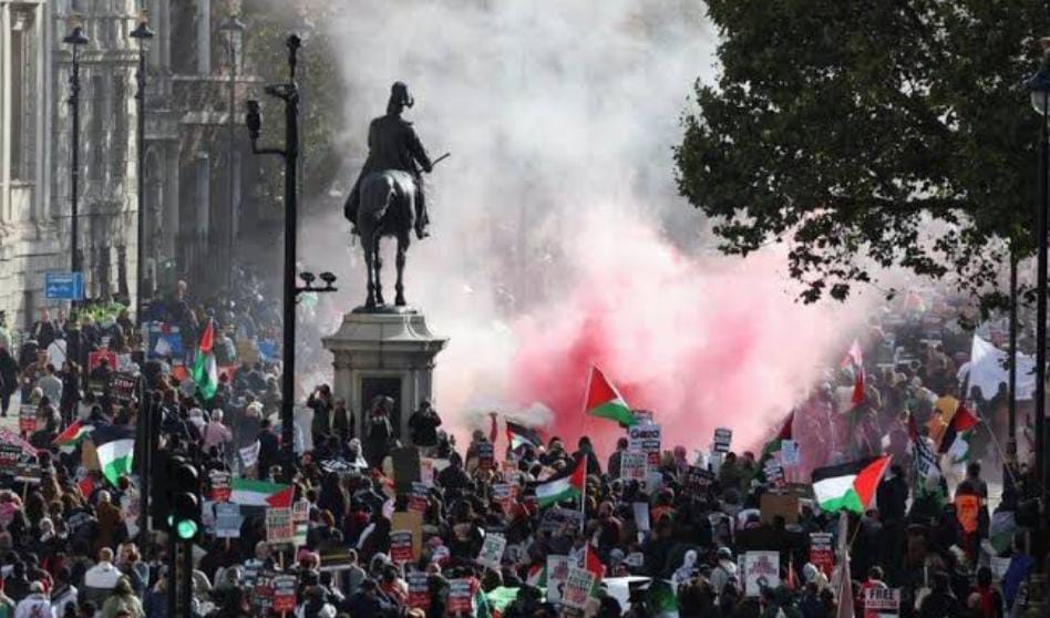 Pro Palestina, Ribuan Pendemo Padati Jalan Kota London