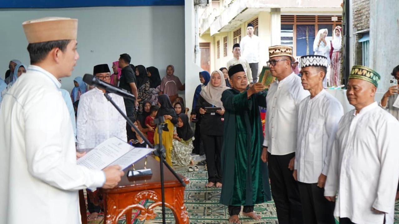 Bupati Egi Lantik Pejabat Eselon II dan Tunjuk Plt Kominfo saat Safari Ramadan di Rajabasa