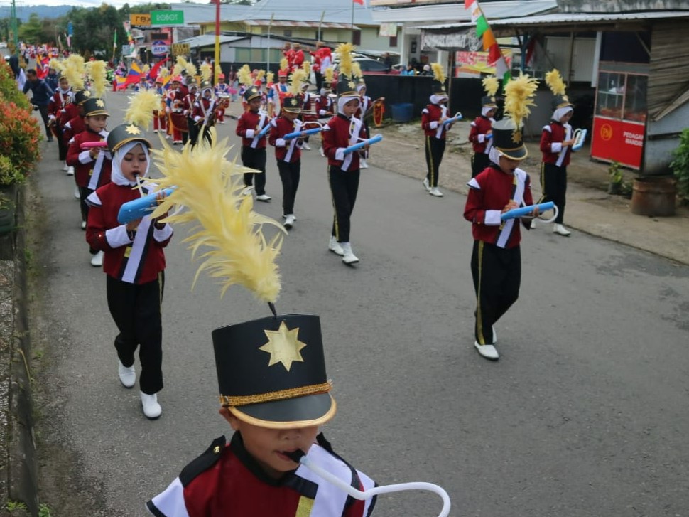 Puluhan Marching Band Ramaikan Acara Peresmian Lamban Pancasila        