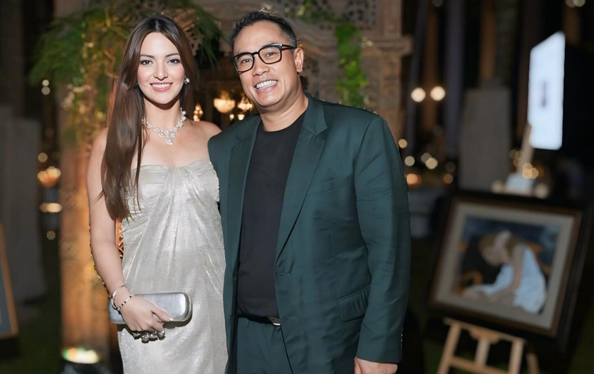 Asisten Tegaskan Isu Cerai Nia Ramadhani dan Ardi Bakrie Hoaks