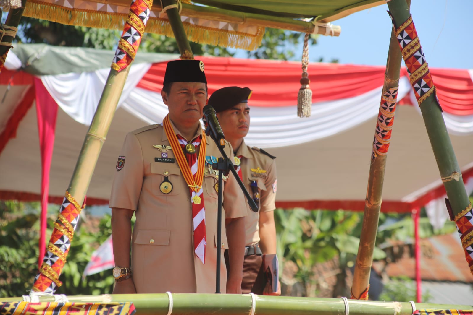 Nukman Pimpin Apel Besar Hari Pramuka Perkemahan Wirakarya Cabang Lampung Barat