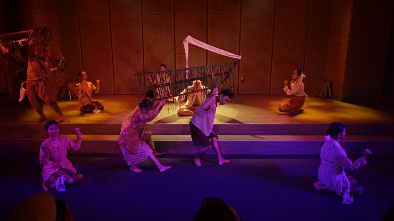 Pertunjukan Tari Terinspirasi dari Perjuangan Suku Sawang di Bangka Belitung