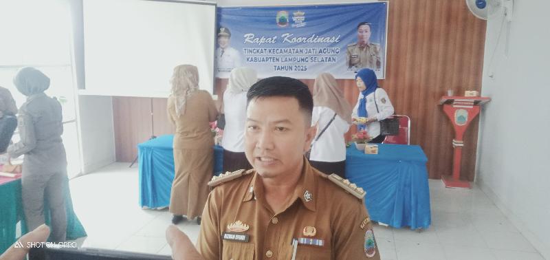Rizwan Effendi Pimpin Rakor Bulanan Kecamatan Jatiagung 