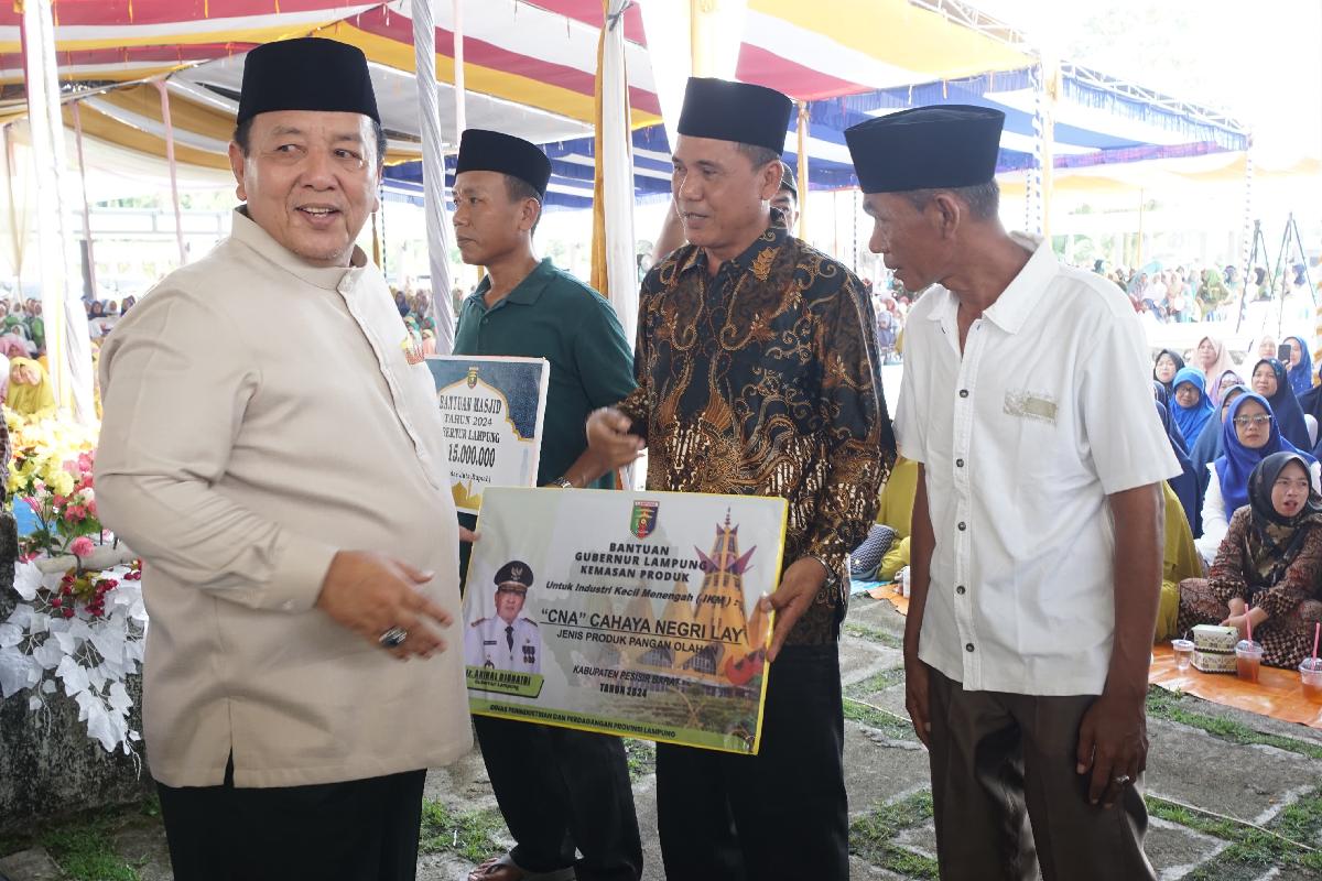 Pemprov Lampung Gelar Pengajian Akbar di Kabupaten Pesisir Barat