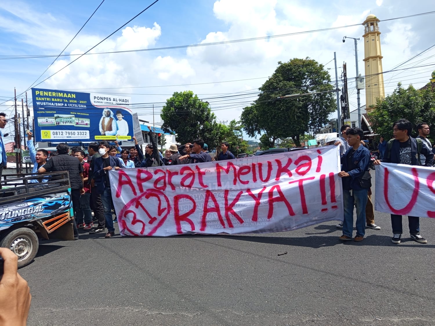 Mahasiswa Lampung Geruduk DPRD, Soroti Kasus HAM dan Korupsi