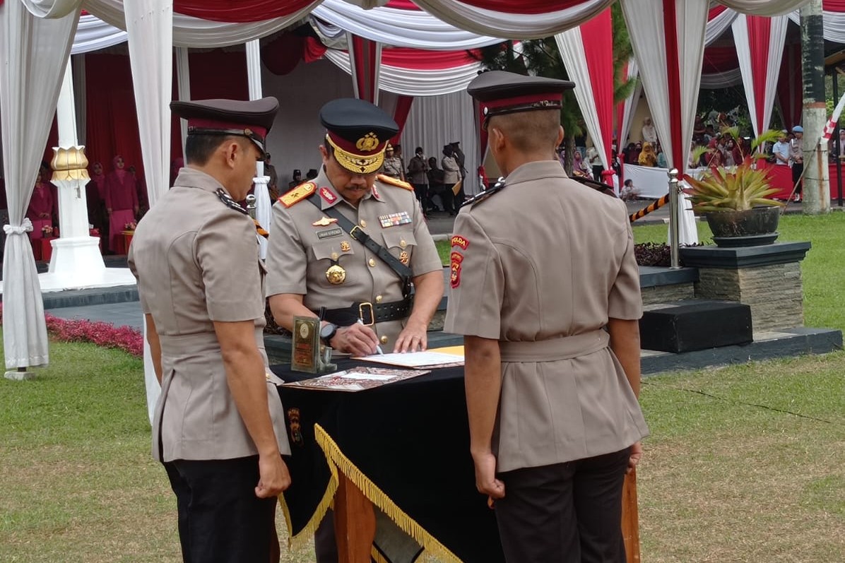 Polda Lampung Gelar Upacara Penutupan Pendidikan Bintara dan Tamtama Polri Gelombang 1 Tahun 2023