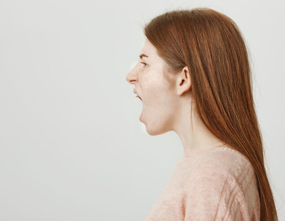 Mewing: Teknik Populer Bentuk Rahang dan Perbaiki Pernapasan