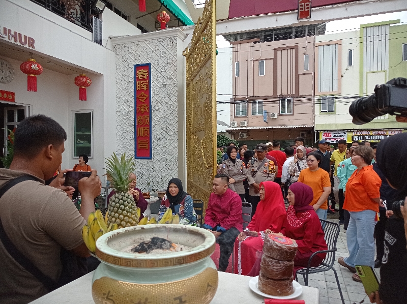 Harmoni Imlek di Kota Tapis Berseri, Dari Doa hingga Aksi Nyata Kebersamaan