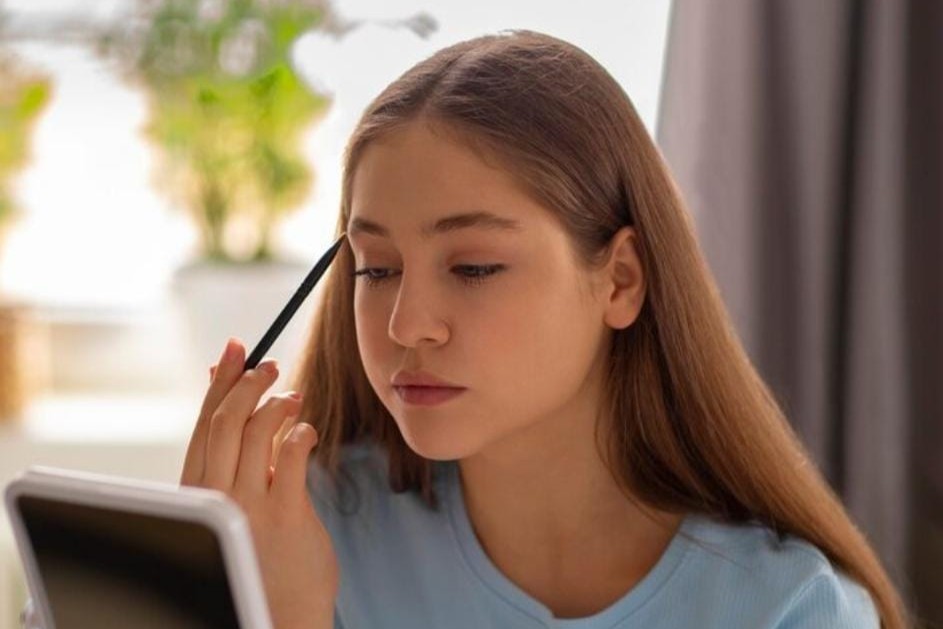 Tips Clean Girl Makeup untuk Tampilan Fresh dan Natural