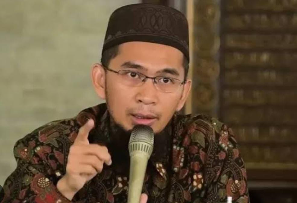 Bagaimana Hukum Bekerja di Bank Menurut Islam?, Ini Jawaban Ustadz Adi Hidayat