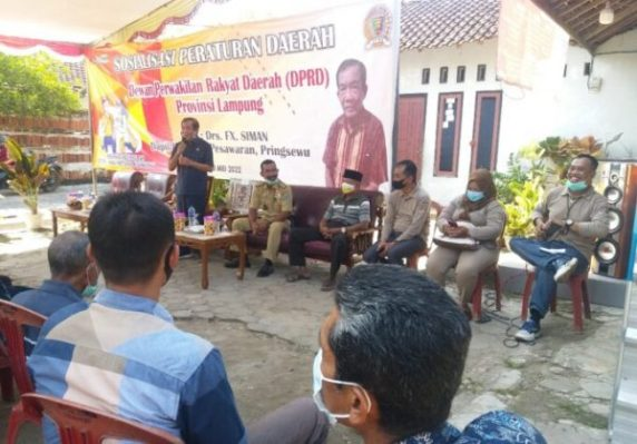 Anggota DPRD Lampung Sosperda AKB di Prengsewu