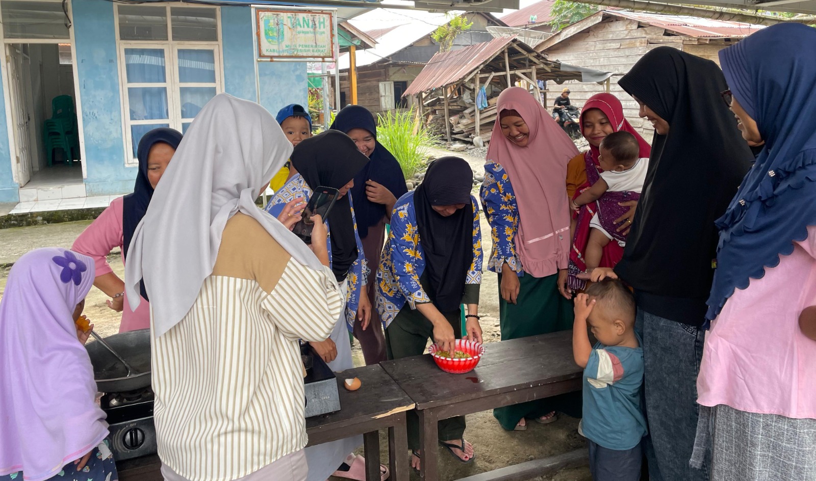 Berkat Inovasi Desak Gita dan Setali, Hasna Wati Ikuti Lomba Kader Posyandu Tingkat Nasional