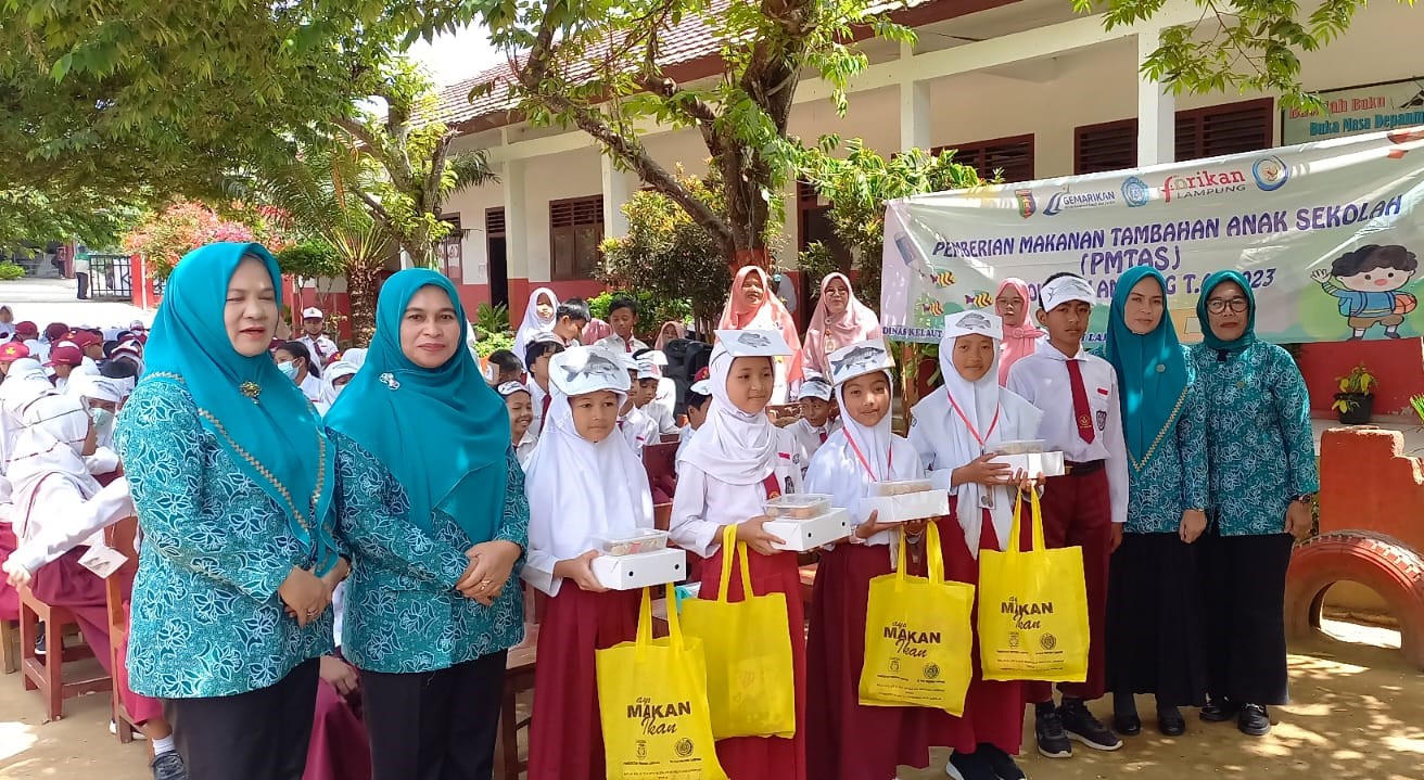 DKP Provinsi Lampung Kampanye Gemarikan Di Sekolah Sasaran SDN 1 Sekincau 