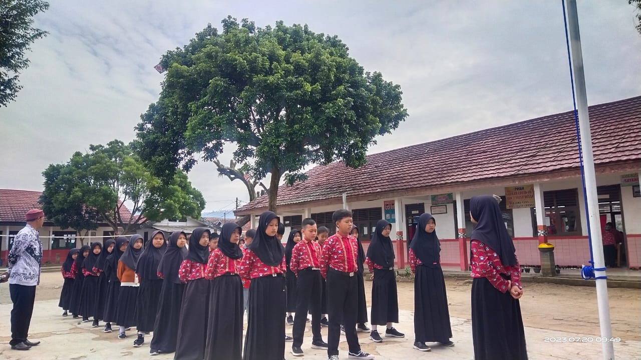 Jelang Perayaan Hari Kemerdekaan, SDN 2 Pajar Bulan Latihan Intensif