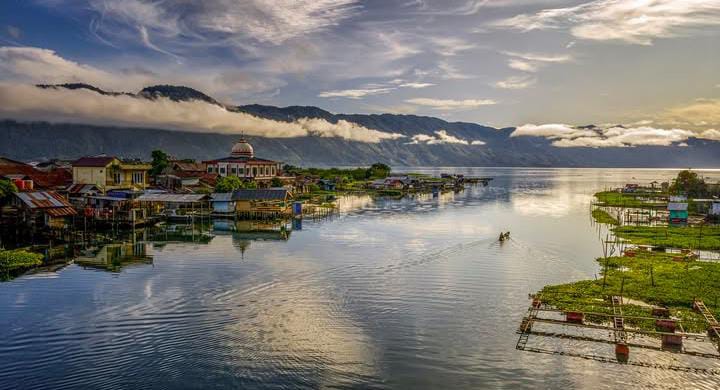 Pesona Danau Laut Tawar Takengon yang Menawan di Dataran Tinggi Aceh