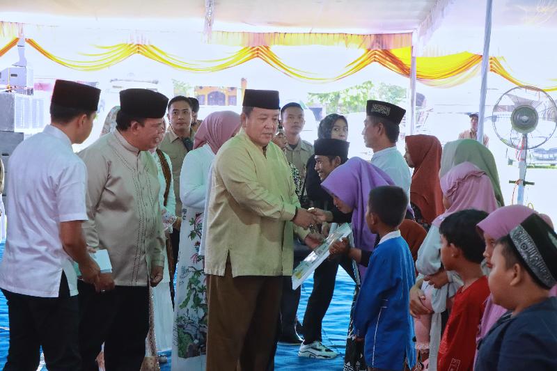 Silaturahmi dengan Masyarakat, Gubernur Arinal Hadiri Pengajian Akbar di Lampung Timur
