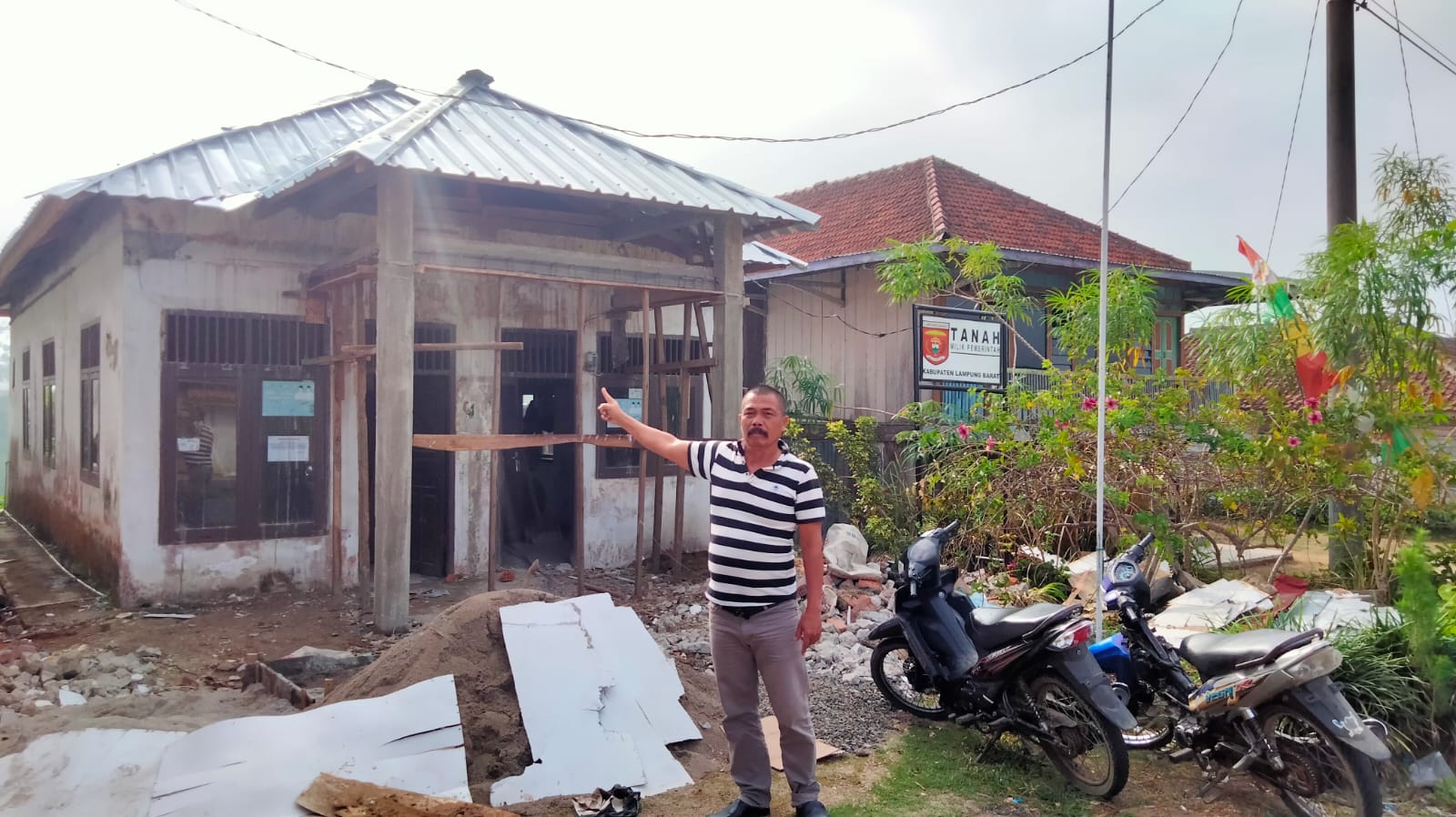 Tanpa Plang, Rehab Posyandu Kelurahan Sekincau Jadi Sorotan
