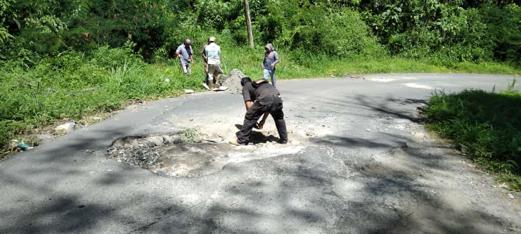 Sekdaprov Enggan Tanggapi Kerusakan Jalan Provinsi di Kawasan HL di Kecamatan Sukau