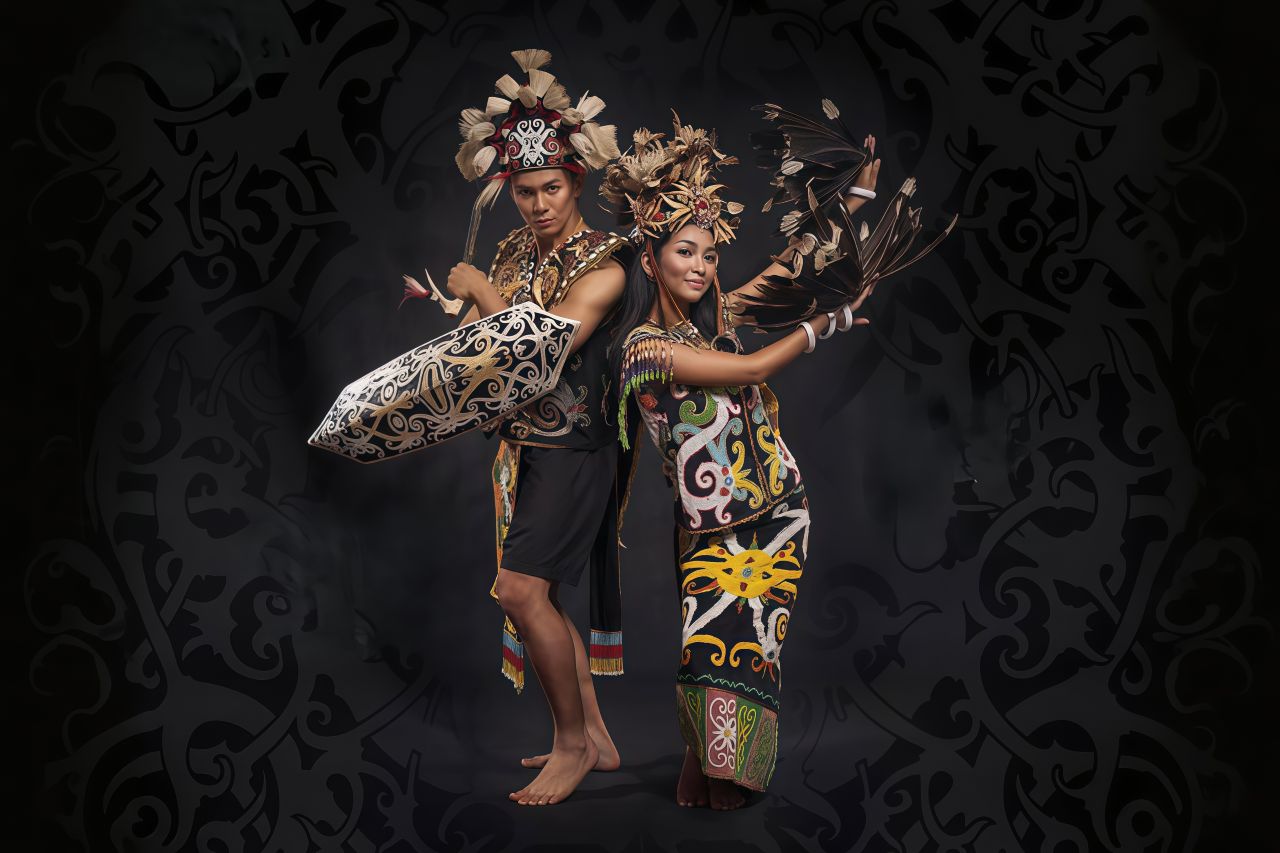 Pakaian Tradisional Suku Dayak Kalimantan Tengah