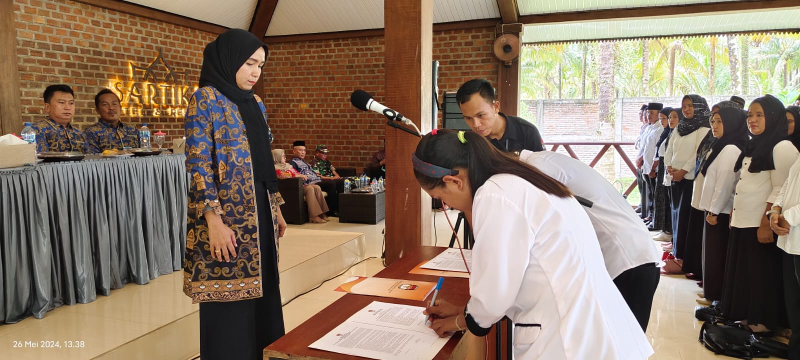 KPU Pesisir Barat Lantik 354 Anggota PPS Pilkada 2024