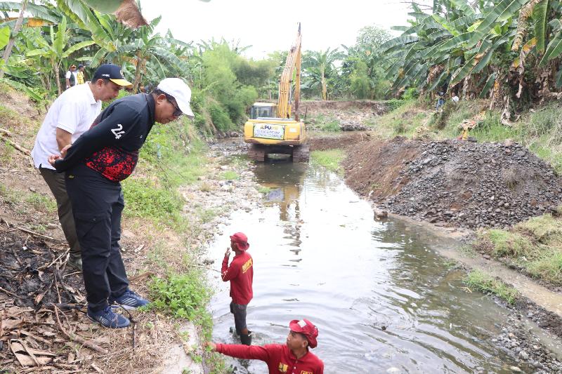 Pj Gubernur Samsudin Sebut Pengerukan Sedimen Sebagai Upaya Atasi Banjir Bandar Lampung