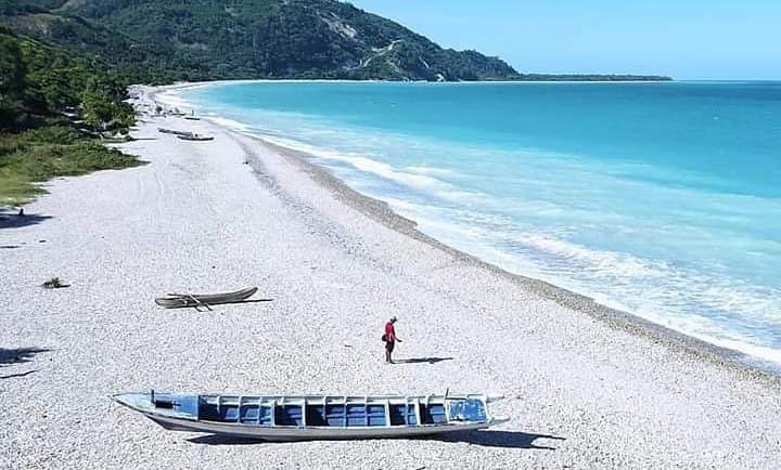 Pantai Kolbano: Permata Warna di Tepian Selatan Timor