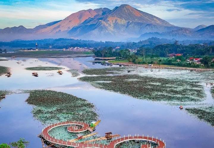 Situ Bagendit, Wisata Keluarga yang Kian Ramai Usai Direvitalisasi