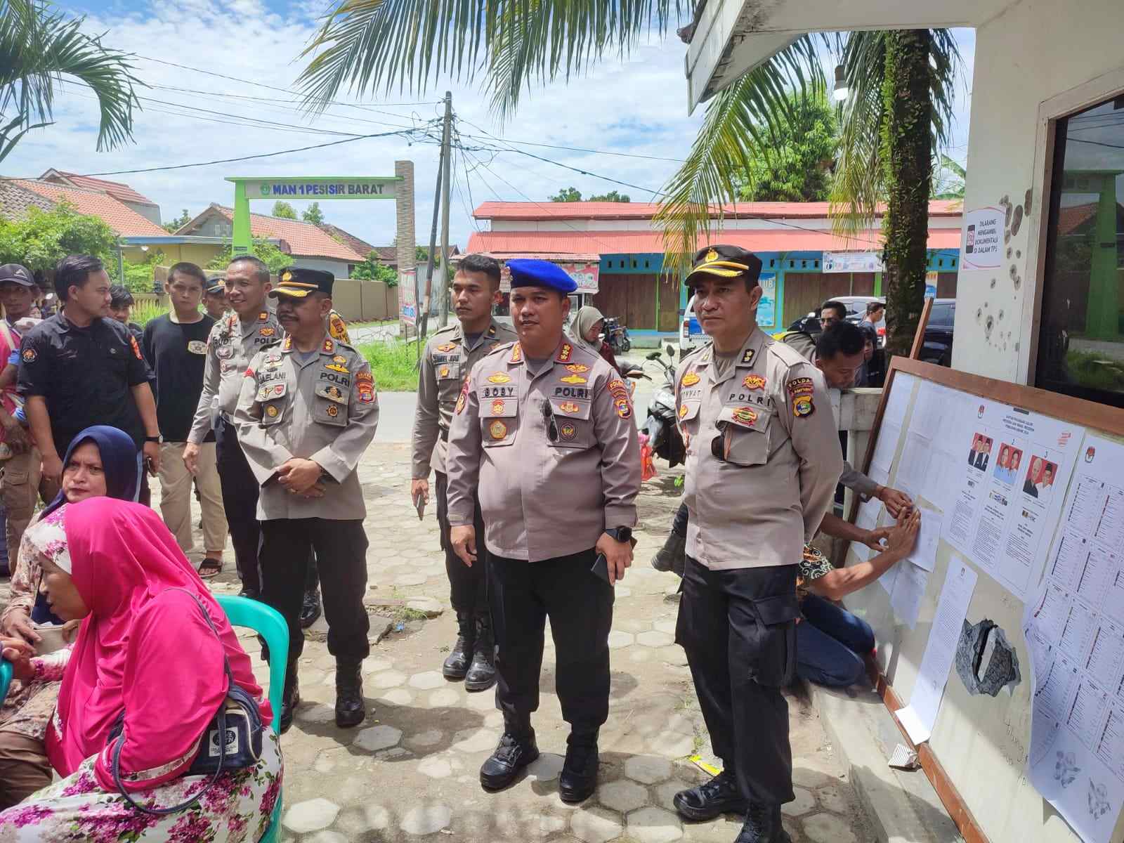 Pamatwil Polda Lampung Cek TPS di Pesisir Barat