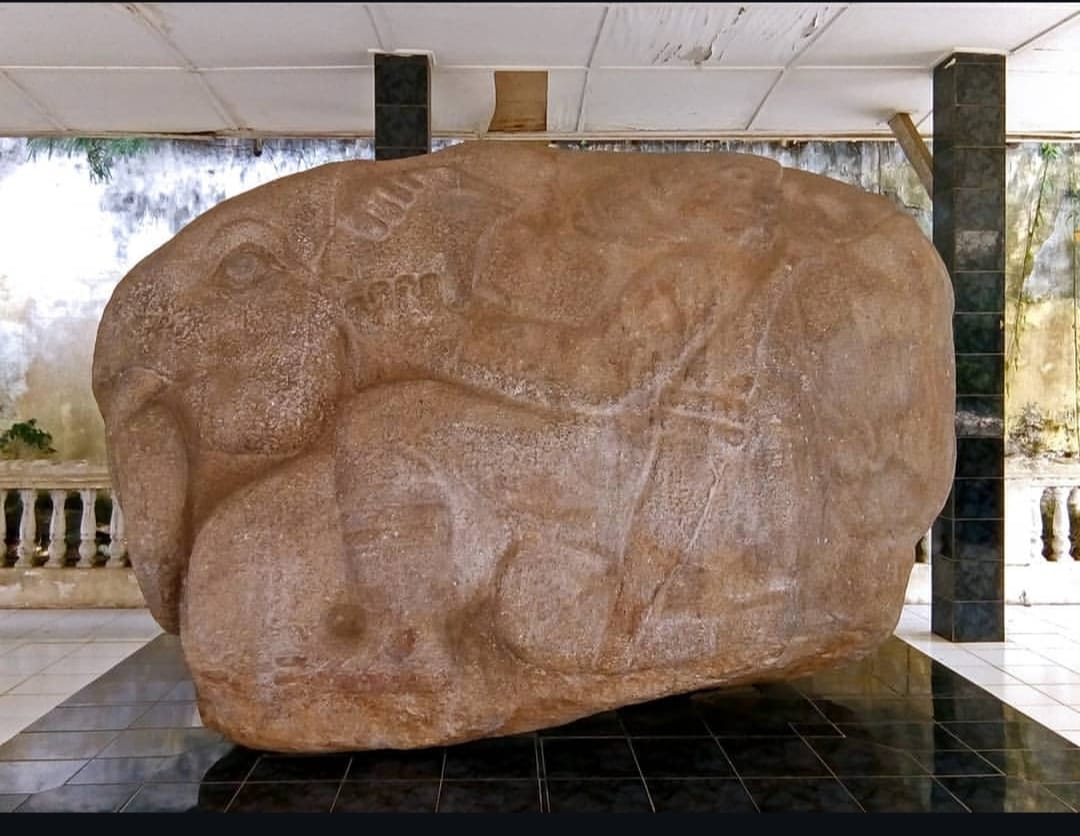 Arca Batu Gajah: Karya Seni Pahat Megalitikum dari Sumatera Selatan