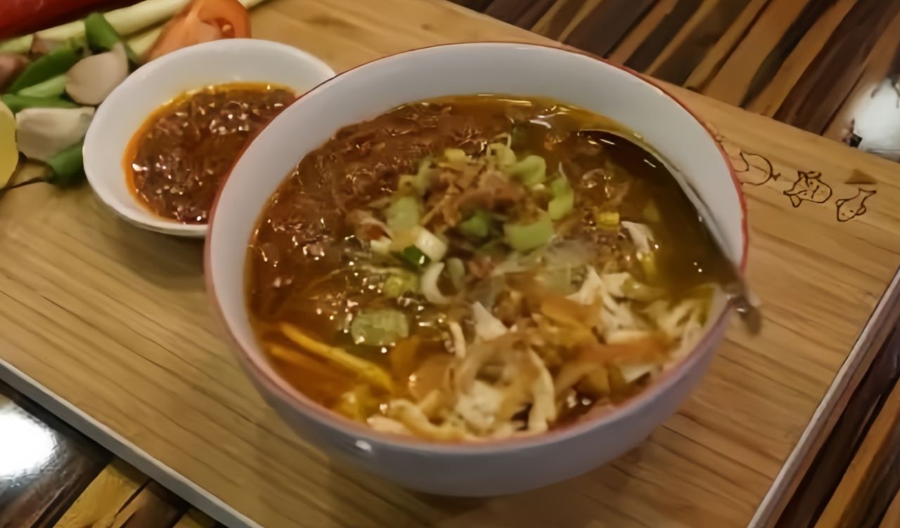 Tauto Soto Pekalongan: Perpaduan Unik Soto dan Tauco