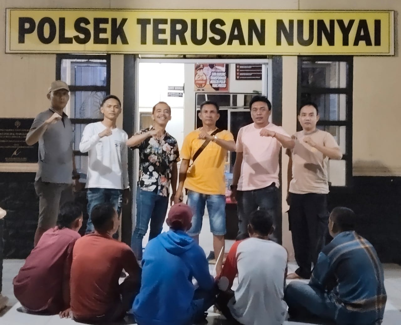Main Judi Kartu Remi, 5 Orang Pria Asal Lampung Tengah Diamankan Polisi