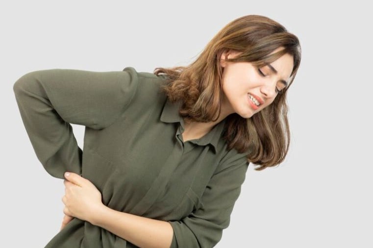 Cara Mengobati Sakit Pinggang Sampai ke Perut yang Mudah Dilakukan di Rumah